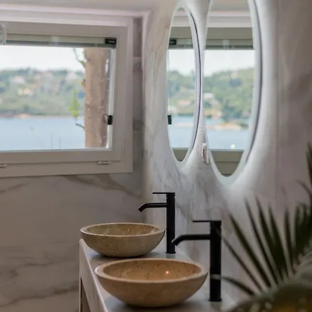 Thin Alos Apartman *