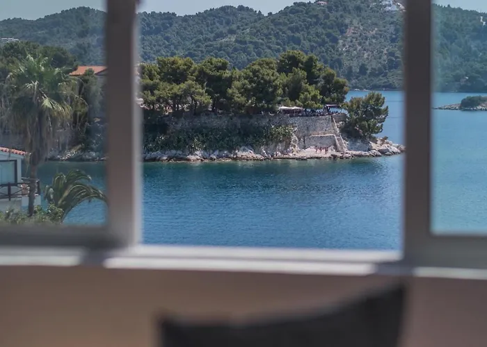 Thin Alos Apartament