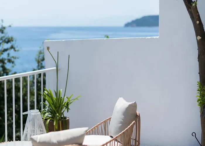 Thin Alos Skiathos stad