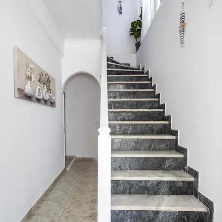 Thin Alos * Skiathos by